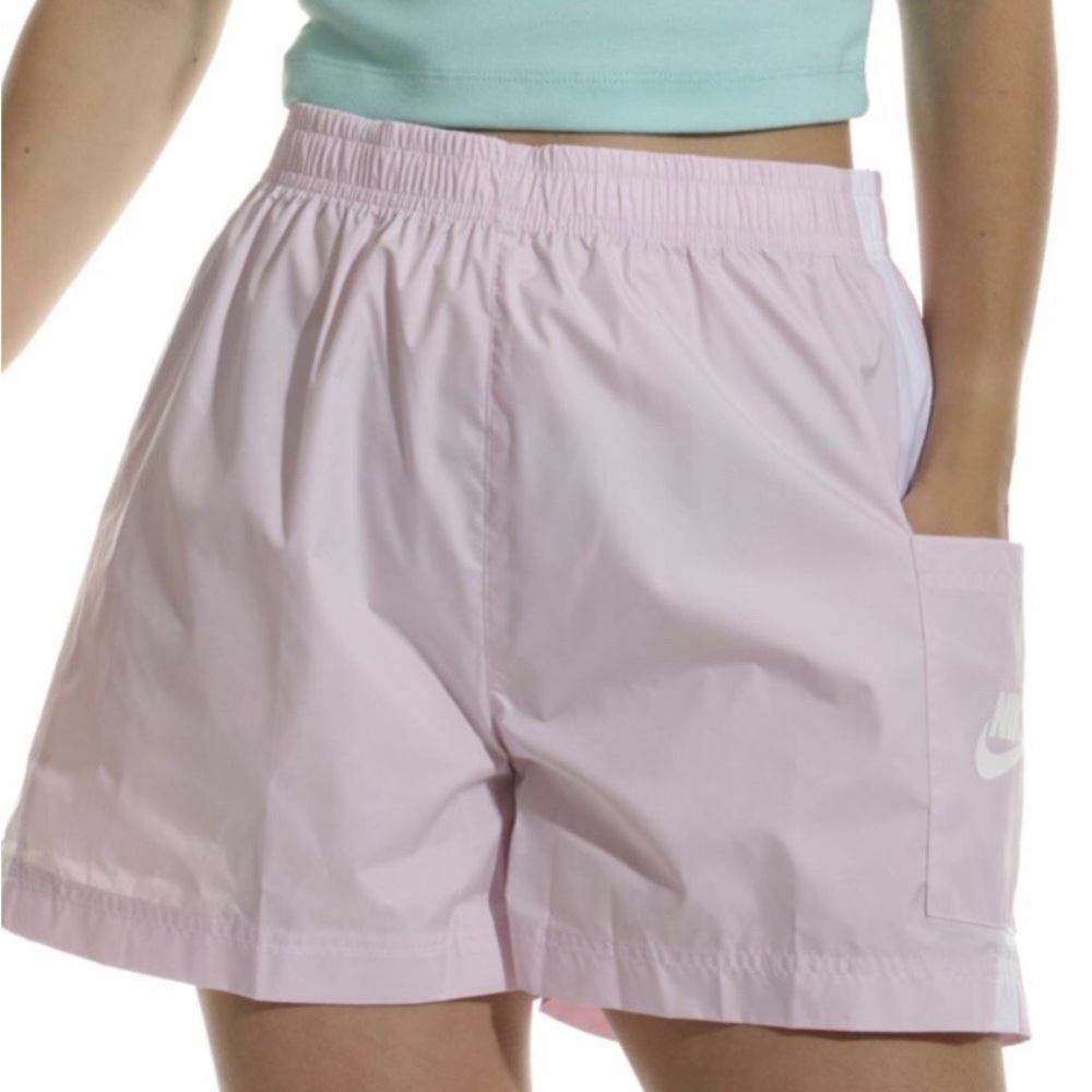 Nike Women’s High Rise Woven Shorts